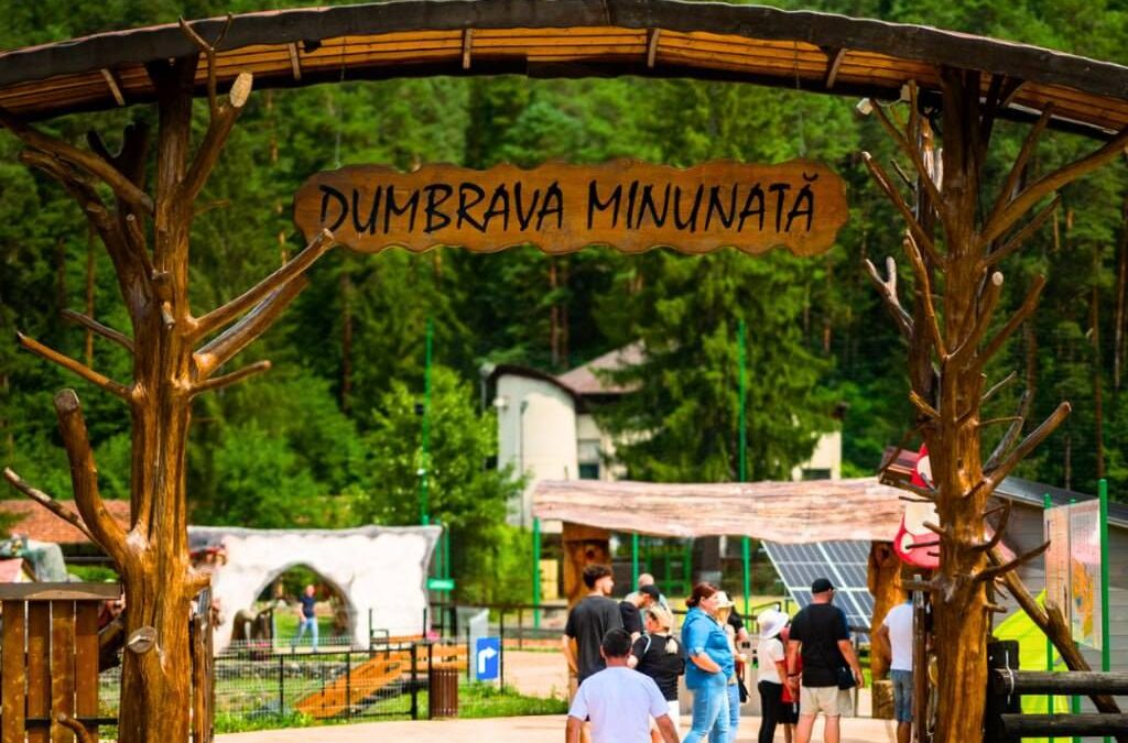 Parcul Tematic „Dumbrava Minunată”